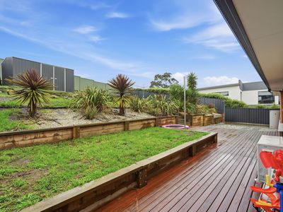 19 Lagoon View Court, Midway Point