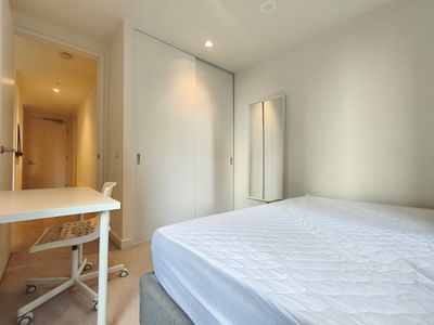 1108 / 81 A'Beckett Street, Melbourne
