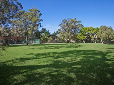 7 / 2 Dolphin Crescent, Noosaville