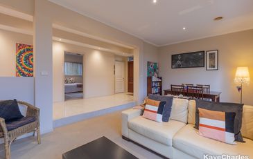 95 Fieldstone Boulevard, Beaconsfield
