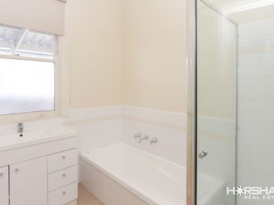 1 Don Street, Horsham