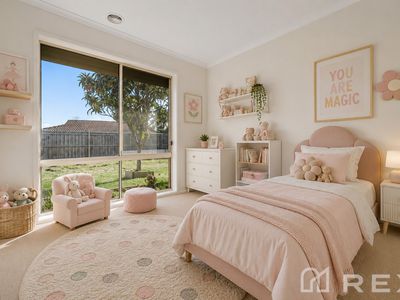 60 Hamilton Drive, Cranbourne North