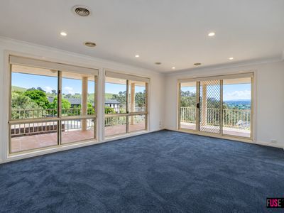 2 Camphorwood Close, Jerrabomberra
