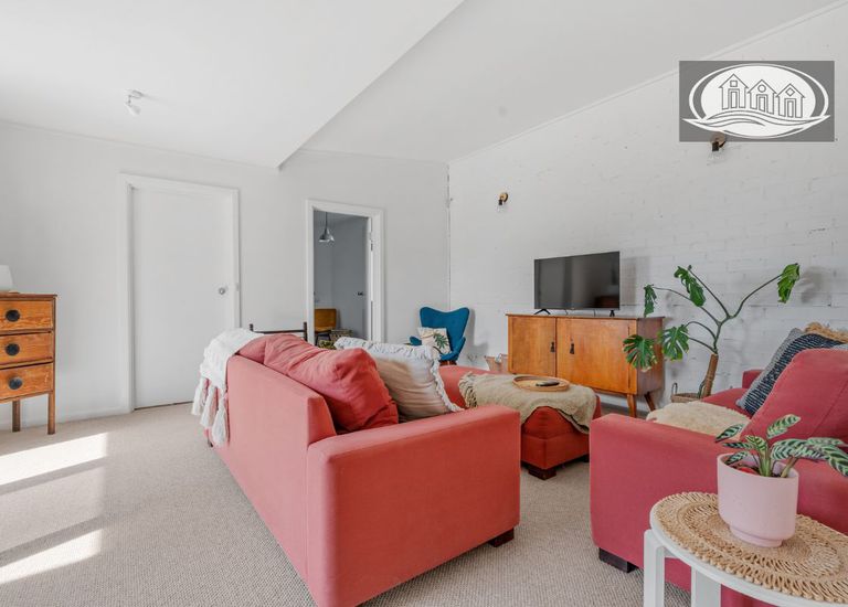 5-7 MacLeod Street, Portland