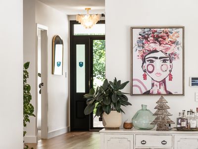 68 East Street, Redwood