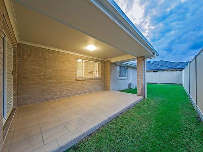 5 Cola Cres, Wynnum West