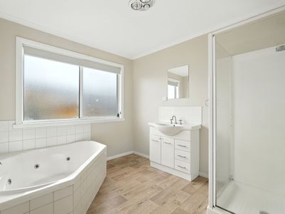 Unit 2 / 1B Smith Street, Cygnet