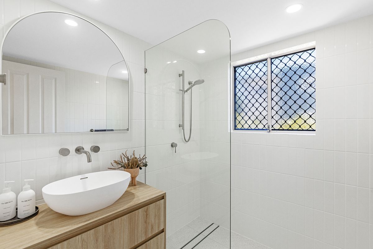 15 / 1 Riverwalk Avenue, Robina