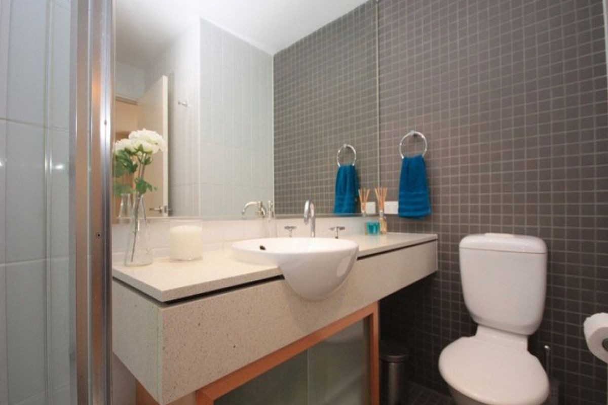 4 The Piazza, Wentworth Point