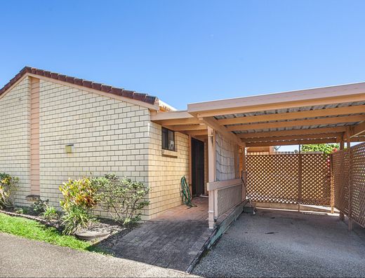 One Bedroom unit in Over 50's Village image 9