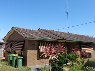 1 / 5 Leonard Court, Pakenham
