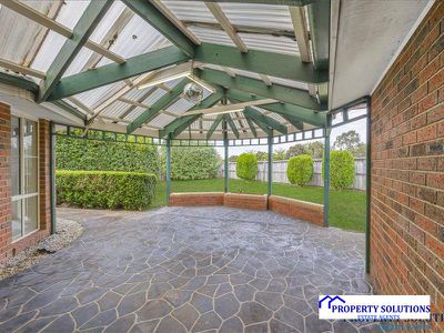 13 Treetop Court, Narre Warren South