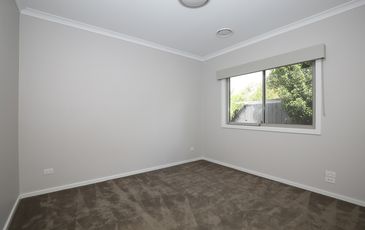 2 / 9 CHURCH STREET, Emerald