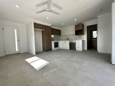 B / 10 Rogers Street, Brassall