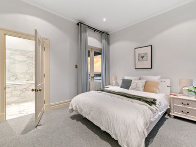 25 / 4 Crawley Avenue, Crawley