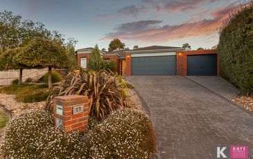 13 Castle Court, Beaconsfield