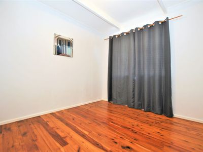 32 Pacific Road, Surf Beach