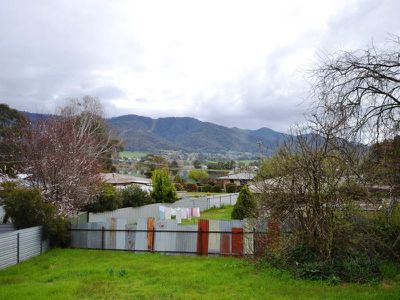 37 Mountain Avenue , Mount Beauty