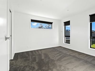 28 Deavan Drive, Shorewell Park
