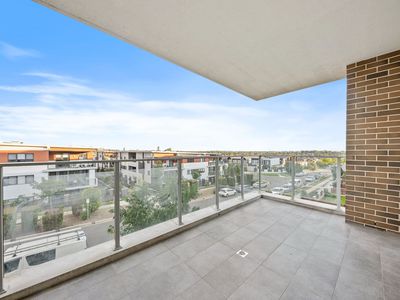 240 / 44 Armbruster Avenue, North Kellyville