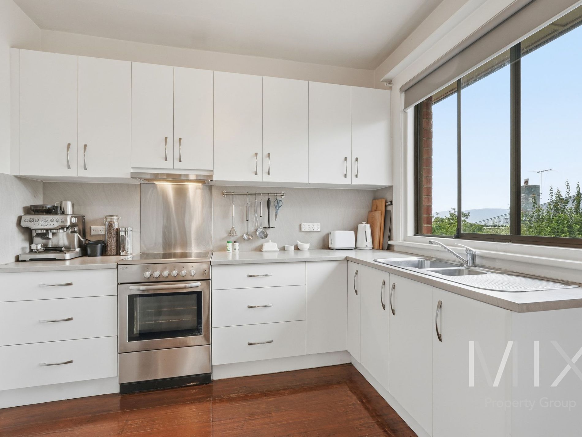 8 Pottery Road, Lenah Valley