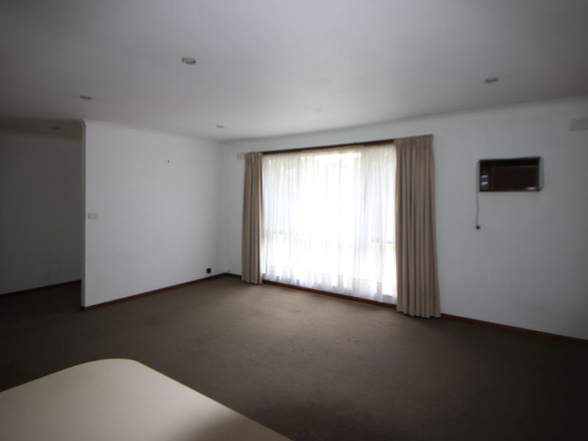 2 / 19 Pine Avenue, North Shore