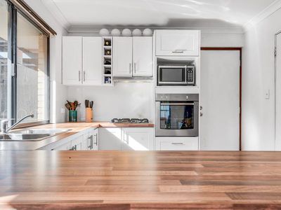 10A Bindoon Loop, Huntingdale