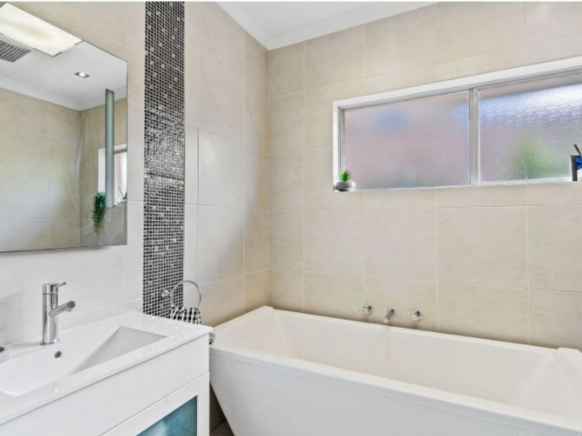 13 Hope Road, Ardross