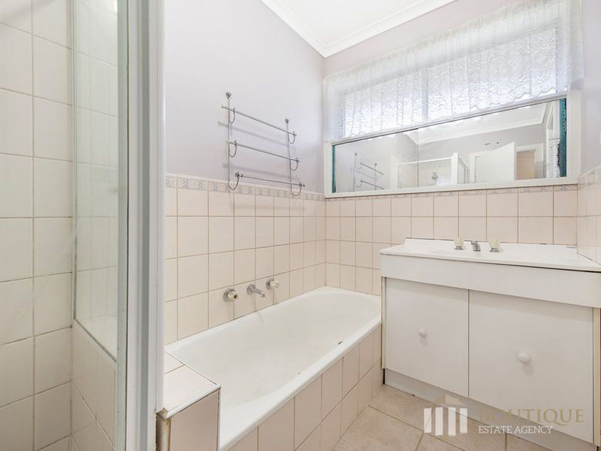 8 Thredbo Court, Dandenong North