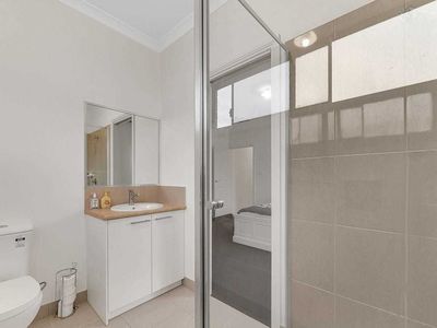 34 Mantello Drive, Werribee