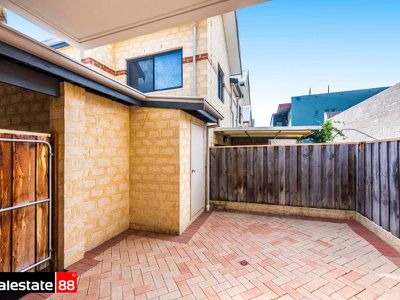 4 / 4-6 Kadina Street, North Perth