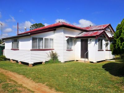 33 James Street, Kingaroy
