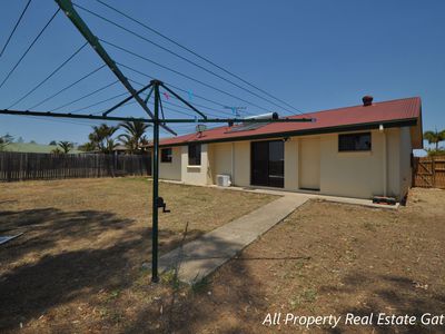 8 Davis Crescent, Gatton