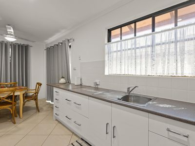 2 / 2 Robert Street, Broome