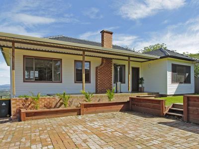 153 Farmborough Road, Farmborough Heights