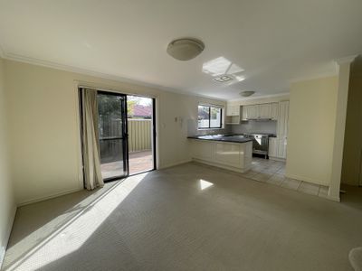 2 / 15 Boundary Road, Dubbo