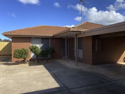 2 / 69 Duncans Road, Werribee