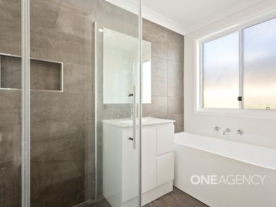 12 Riverpark Way, Horsley