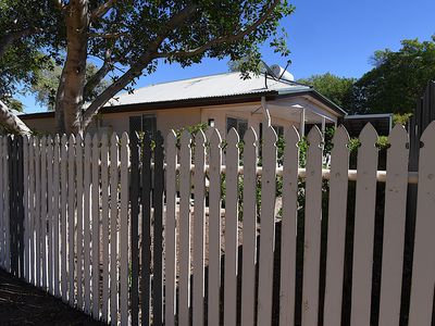 145 Wren Street, Longreach