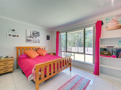 5 Hosanna Place, Camira