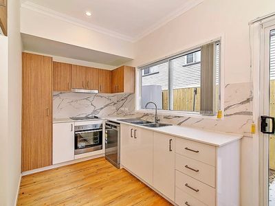 2 / 24 Springwood Street, Mount Gravatt East