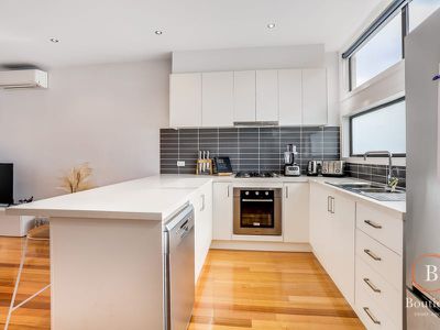 3 / 5 Bellevue Terrace, Pascoe Vale