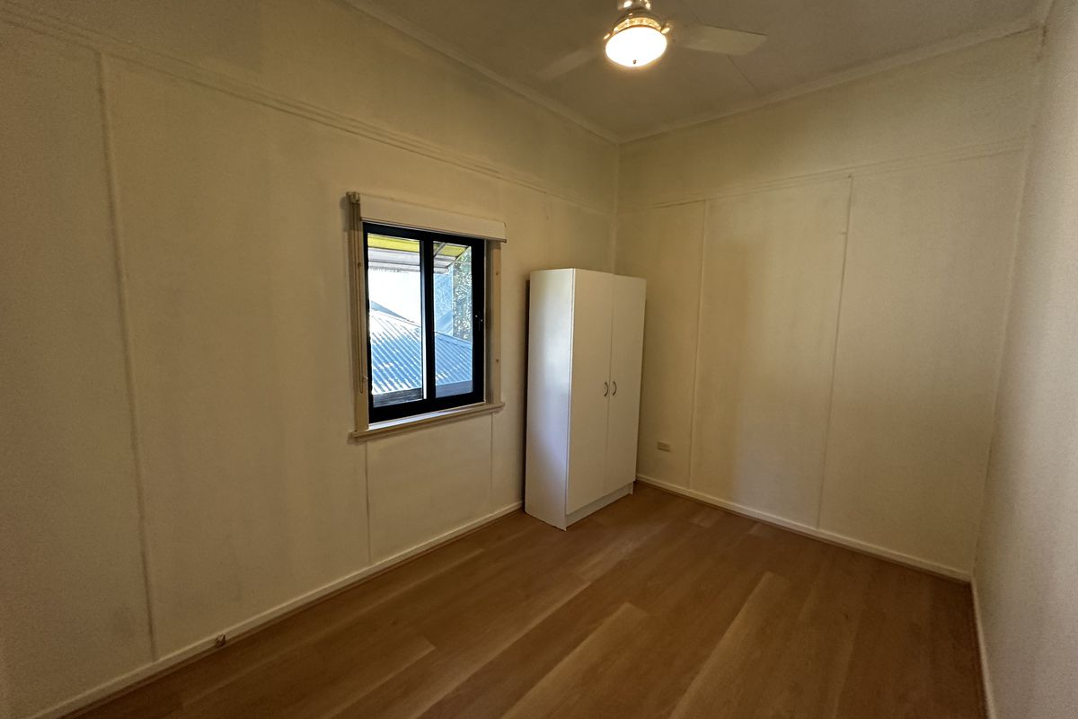 12 Dulwich Road, Yeronga