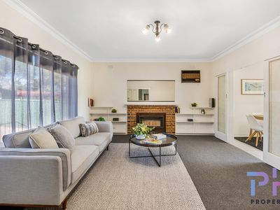 1 Cambrian Court, Flora Hill