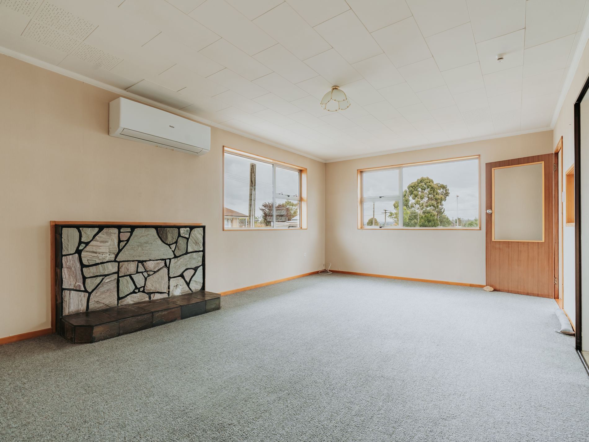 12 Cowper Street, Milton