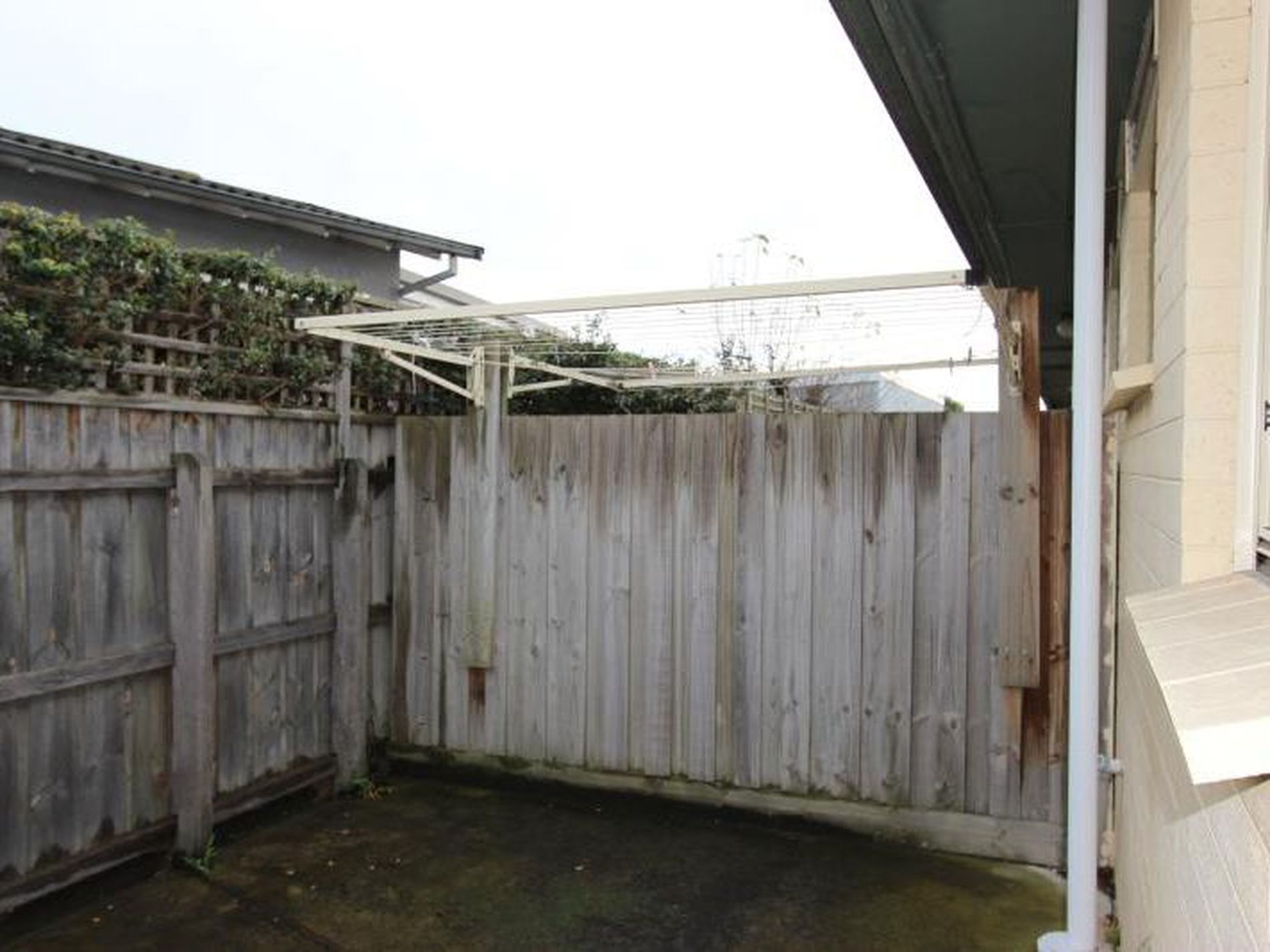 2 / 11 Karoomba Avenue, Herne Hill