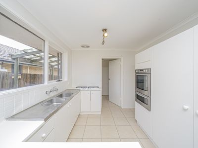 6 Primula Close, Bundoora