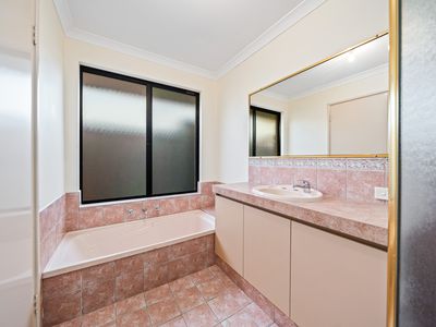 25 Streeter Way, Beeliar
