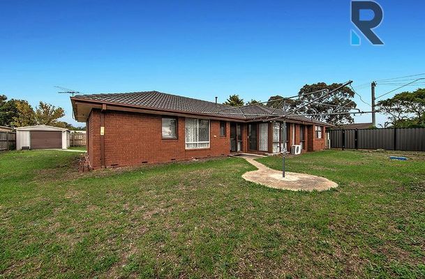 30 Cowes Street, Craigieburn