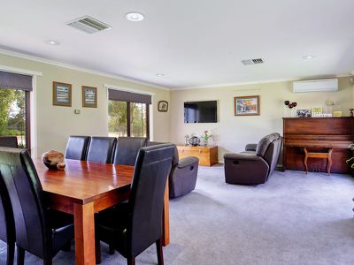 30 Hanleys Lane, Seymour